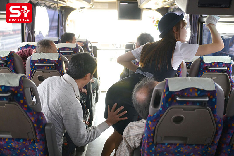 sexporn ไกด์สาวสุดแซ่บโดนลุงรุมเย็ดยับกลางบัส SONE-882
